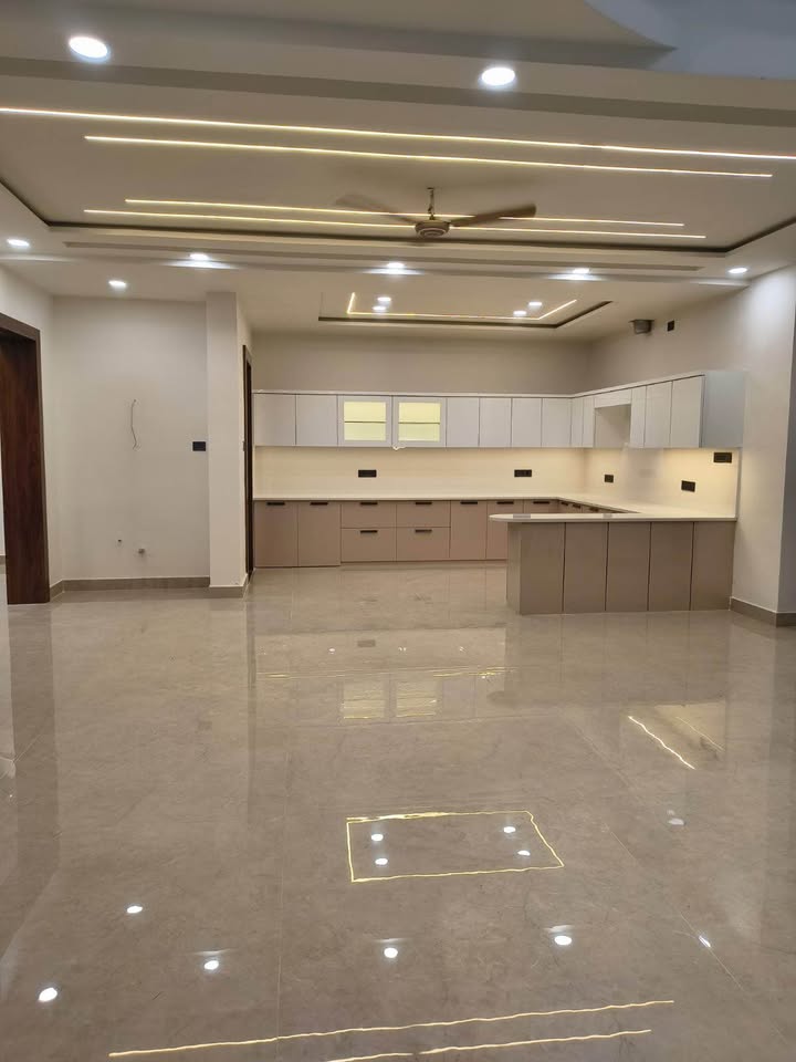 582749895_2309935466120464_1944535394018348705_n